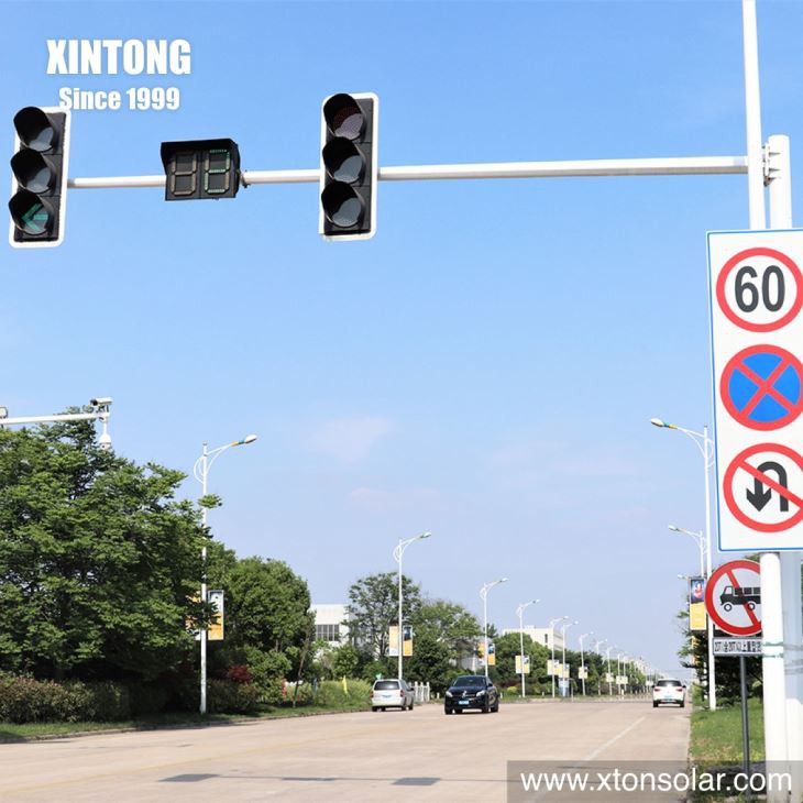 Traffic Light Pole Design